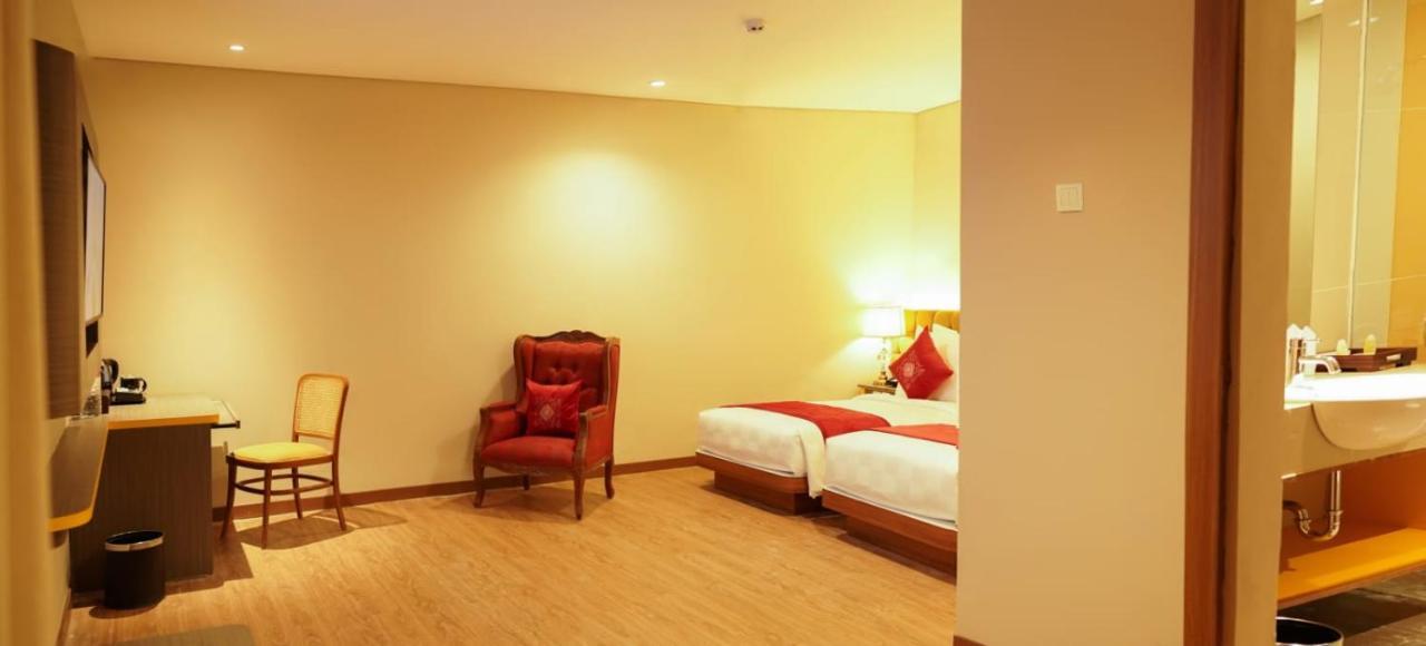 Ramada By Wyndham Yogyakarta Ξενοδοχείο Sleman  Εξωτερικό φωτογραφία