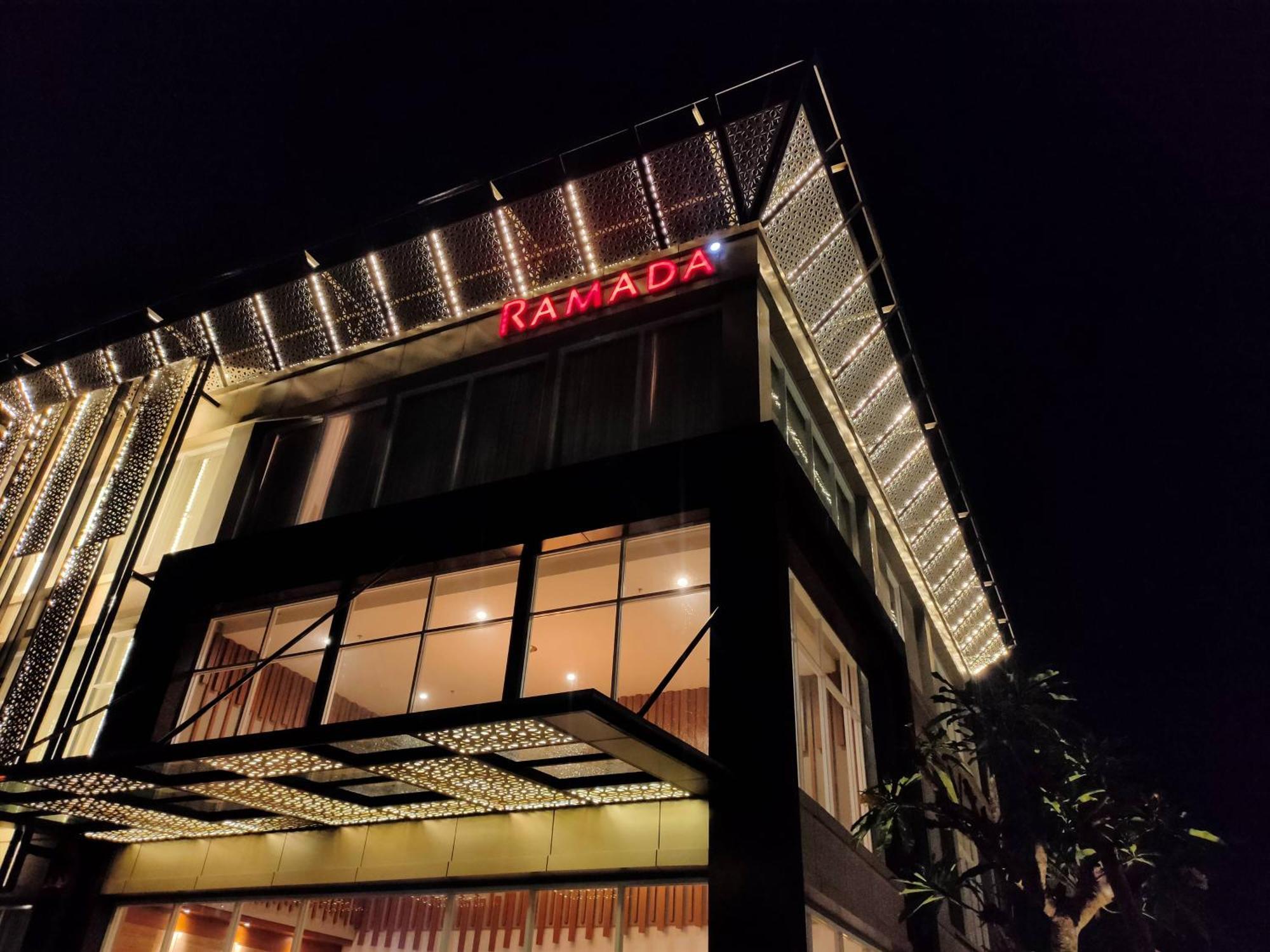 Ramada By Wyndham Yogyakarta Ξενοδοχείο Sleman  Εξωτερικό φωτογραφία